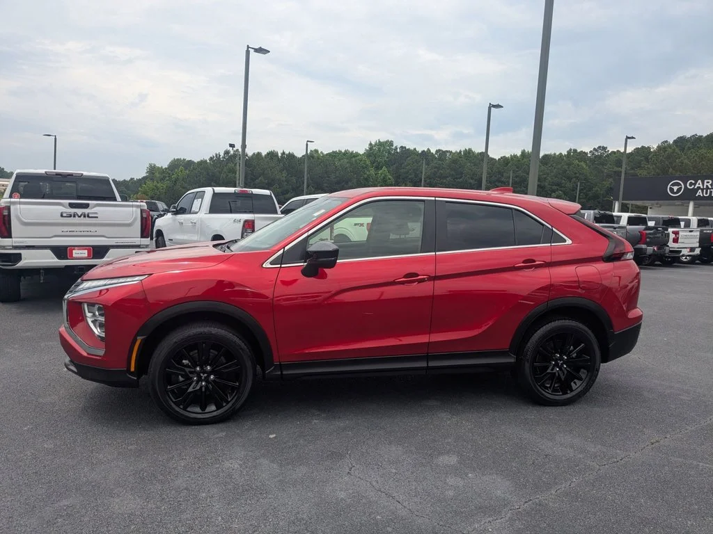 Used 2024  Mitsubishi LE image 8