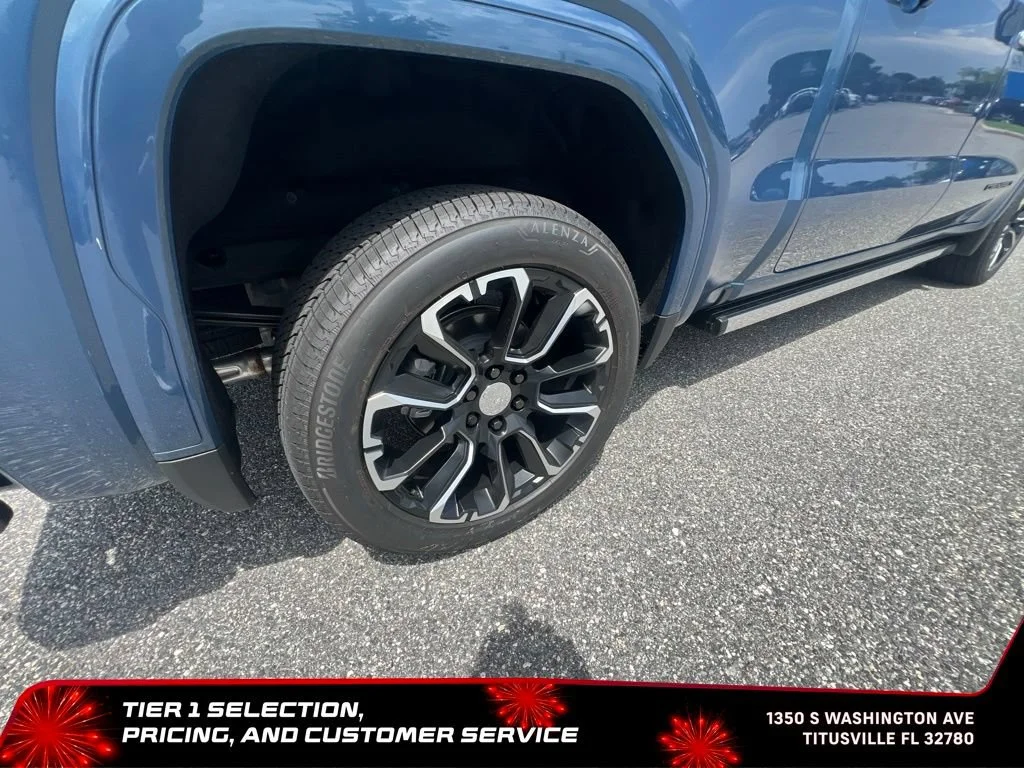 Used 2026 DOWNPOUR METALLIC GMC Denali image 9