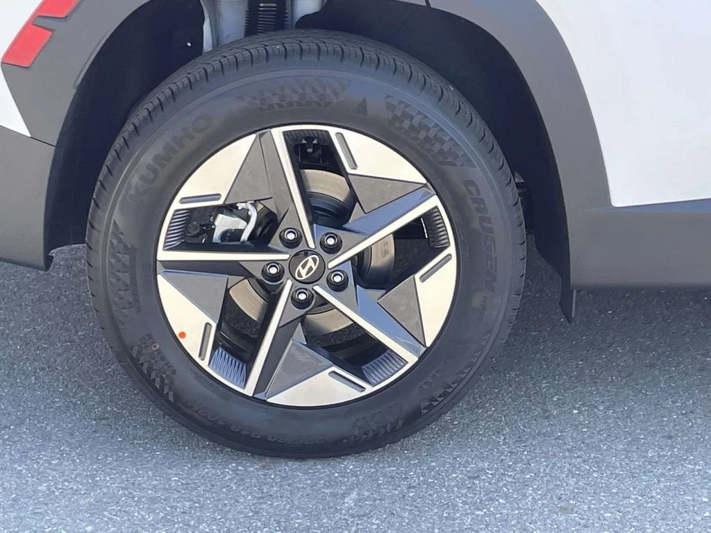 New 2026 White Hyundai SEL image 7
