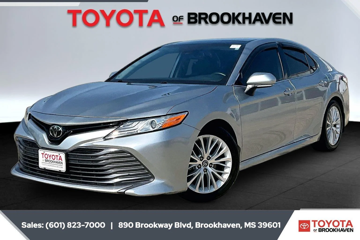 Used 2019 Celestial Silver Metallic Toyota XLE image 10