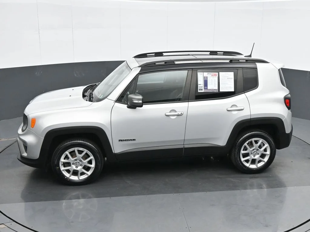 Used 2021 Silver Jeep Limited image 17