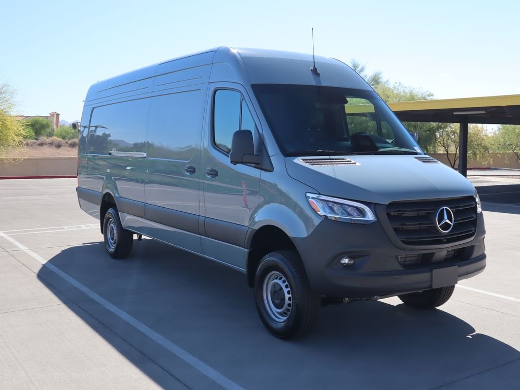 New 2026  Mercedes-Benz Cargo 170 WB image 3