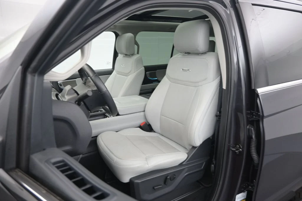 Certified Used 2025 Gray Ford Platinum image 10