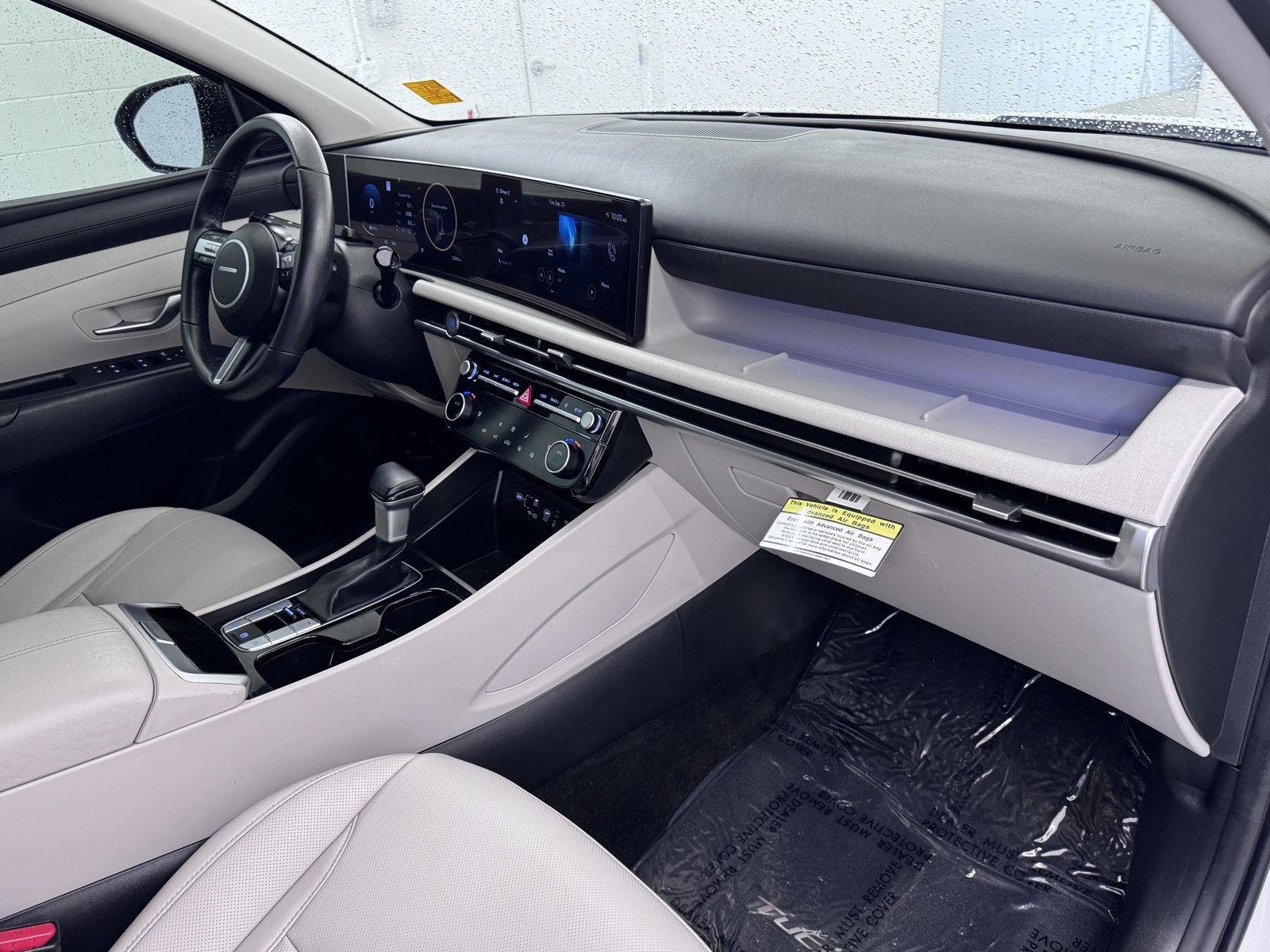 Used 2025 Serenity White Pearl Hyundai SEL Convenience image 4