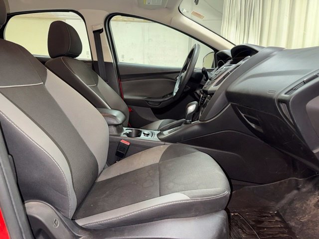 Used 2014 Red Ford SE image 20