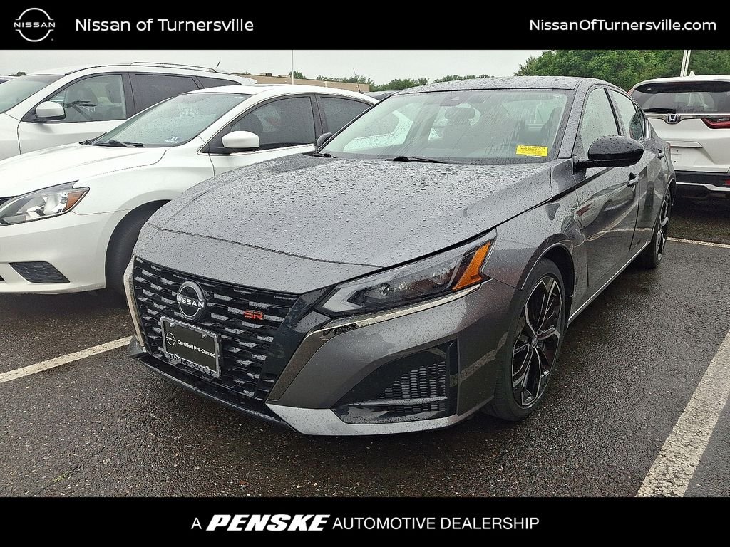 2023 Nissan Altima 2.5 SR's photo