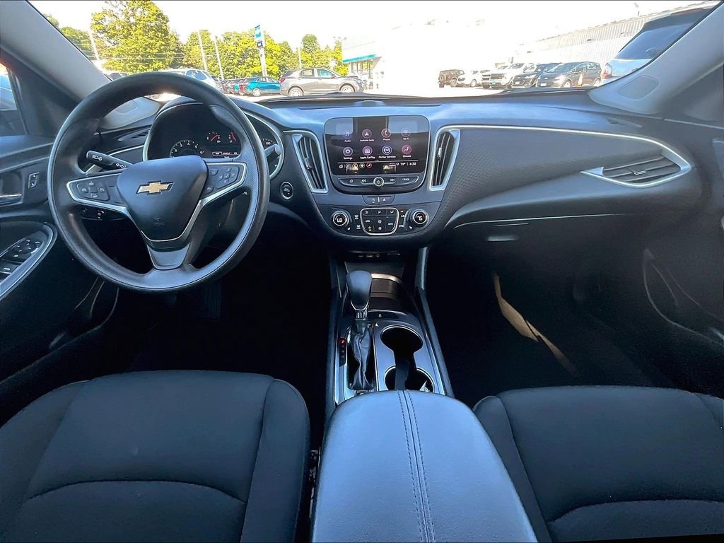 Used 2022 Gray Chevrolet LT image 20