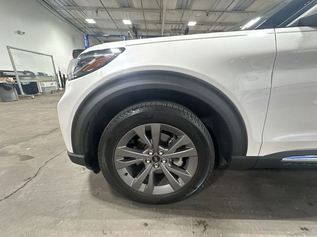 Certified Used 2025 White Metallic Ford Active image 23