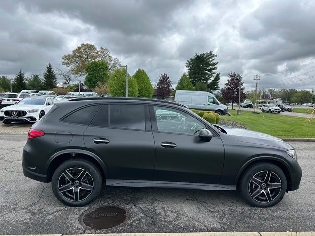 New 2026 MANUFAKTUR exclusive graphite grey magno Mercedes-Benz GLC 300 image 45