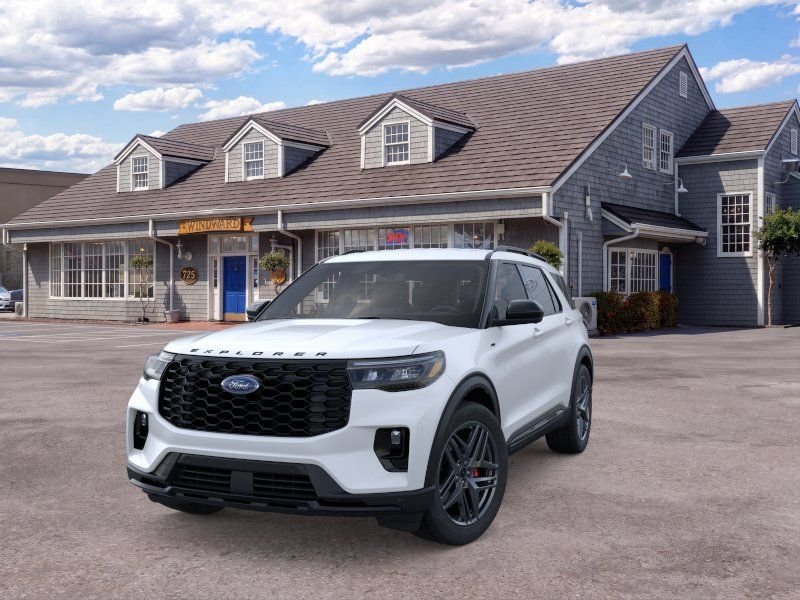 New 2026 Star White Metallic Tri-Coat Ford ST-Line image 2
