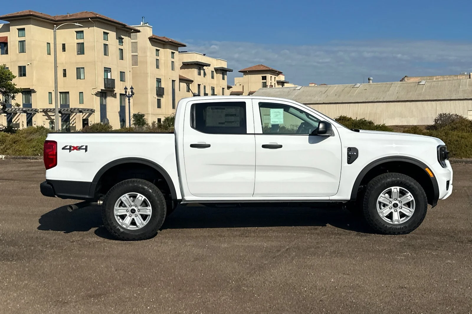 New 2026 Oxford White Ford XL image 2