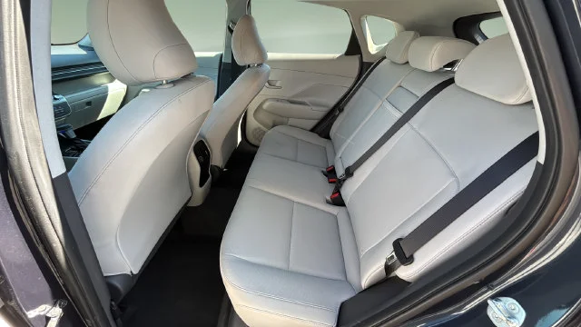 Used 2025 Blue Hyundai SEL image 19