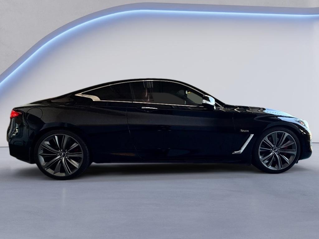 Used 2018 Black Obsidian INFINITI RED SPORT 400 image 6