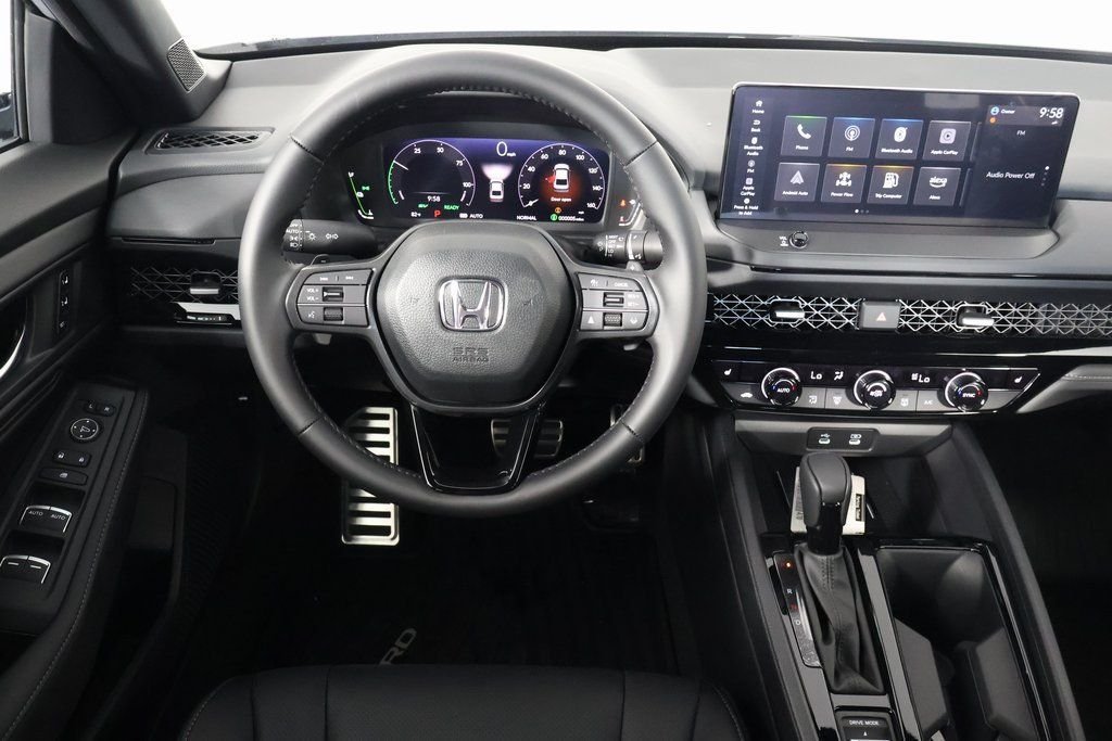 New 2026 Urban Gray Pearl Honda Sport-L image 3