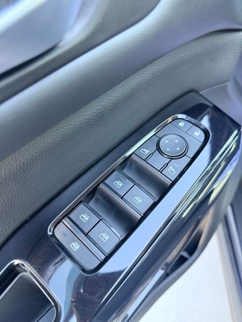 2022 Nissan Pathfinder SV - Photo 23
