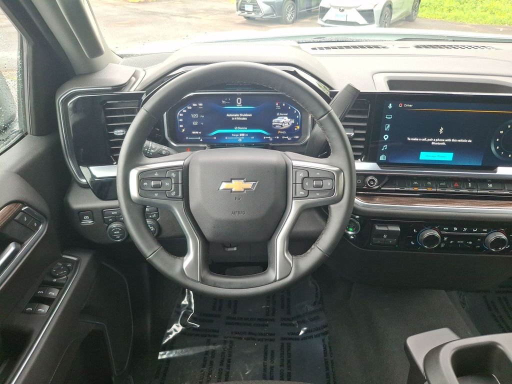 Used 2026 White Chevrolet LT image 11