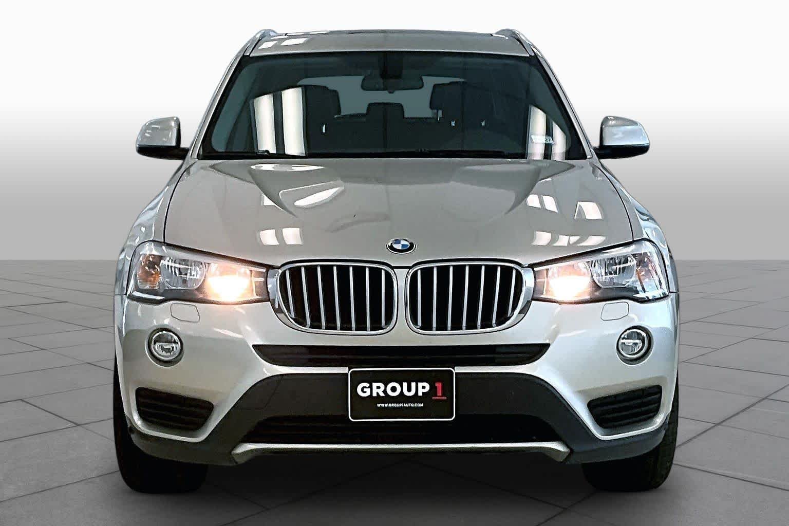 Used 2016 Mineral Silver Metallic BMW sDrive28i image 3