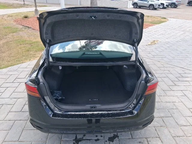 2025 Nissan Altima S - Photo 6