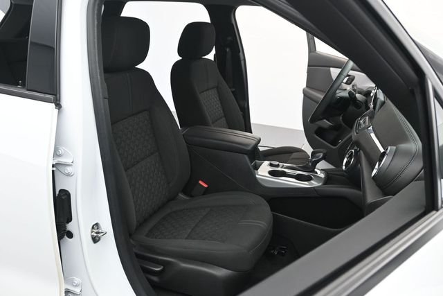Used 2022 Summit White Chevrolet LT image 28