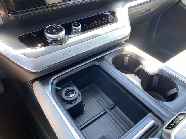 New 2026 Glacier Gray Metallic Tri-Coat Ford Platinum image 21