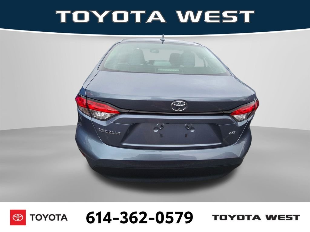 Used 2024  Toyota LE image 7