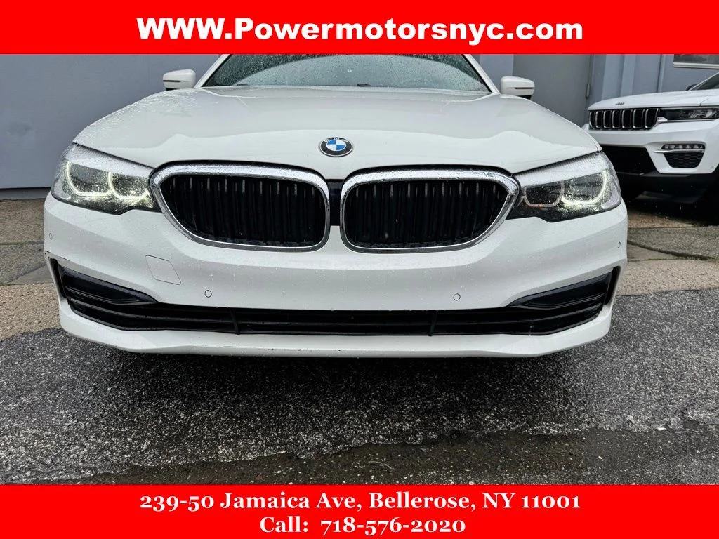 Used 2019 White BMW 540i xDrive image 11