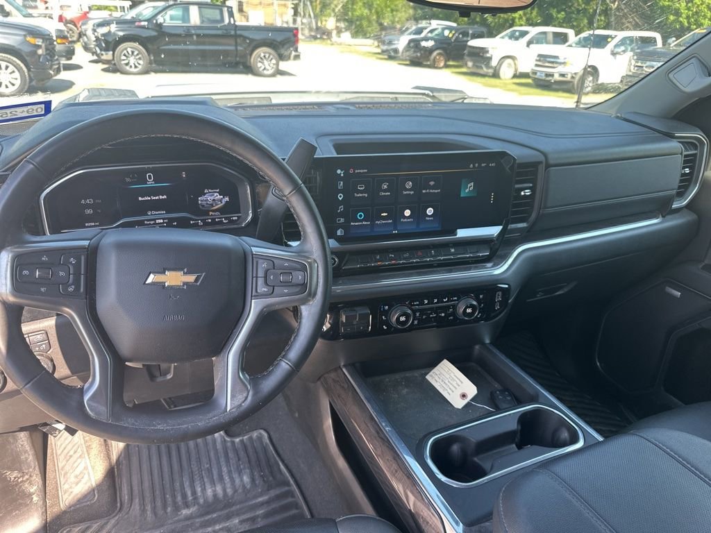Used 2024 Summit White Chevrolet LTZ image 13