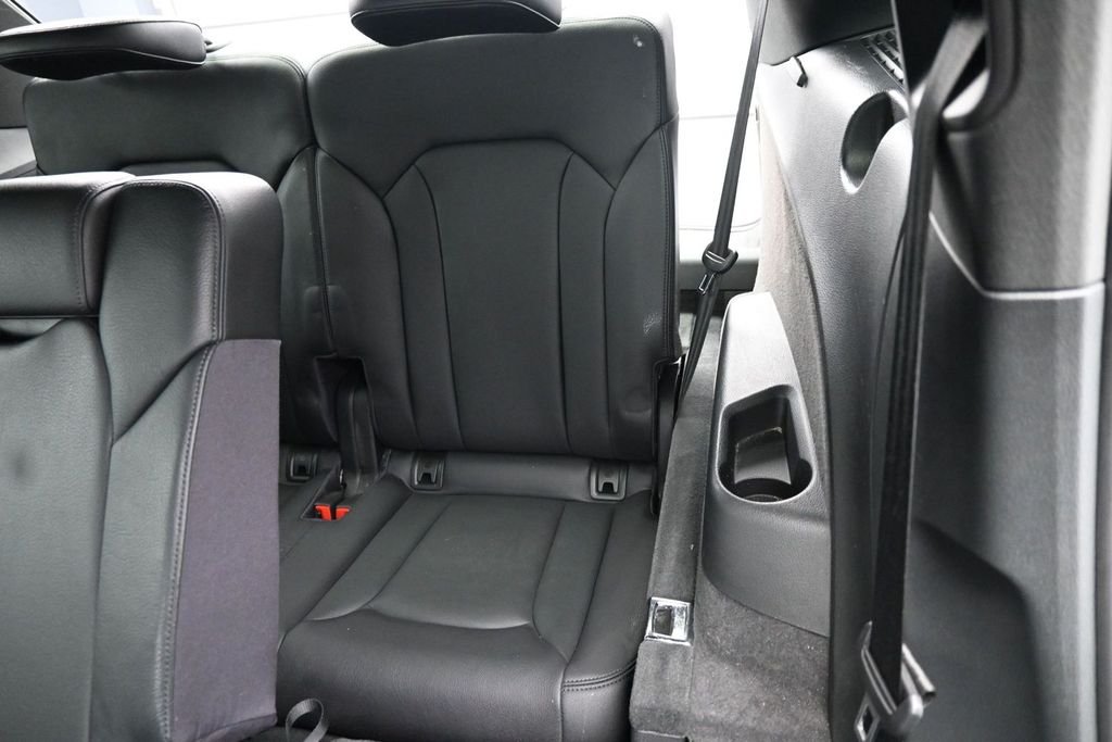 Used 2017  Audi 3.0T Premium Plus image 22