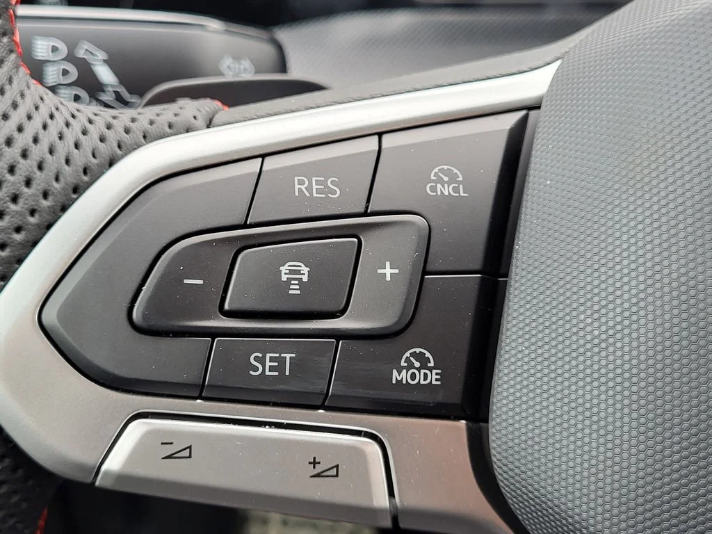 2026 Volkswagen Golf GTI SE - Photo 12