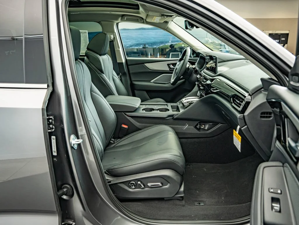 New 2026 Liquid Carbon Metallic Acura SH-AWD image 37