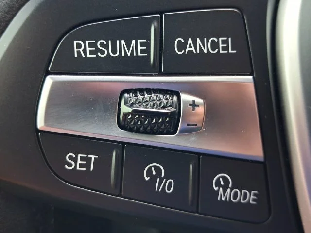 Used 2025 Black BMW xDrive40i image 16