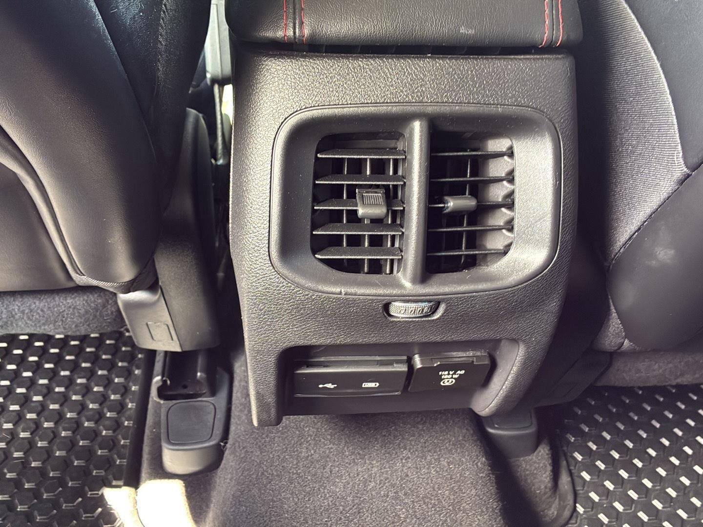 Used 2020 Diamond Black Crystal Pearlcoat Jeep Trailhawk image 23