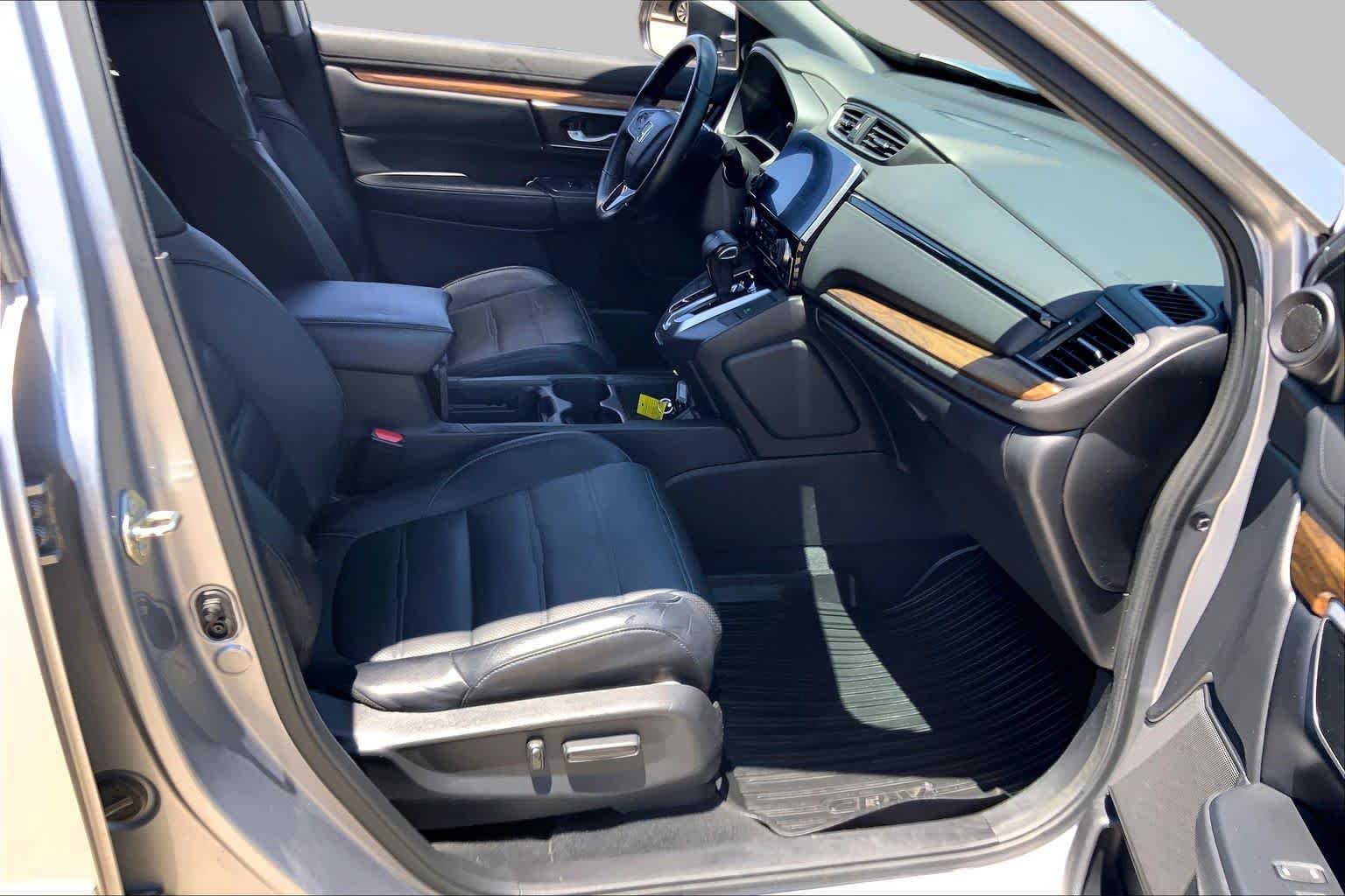 Used 2018 Lunar Silver Metallic Honda EX-L image 9