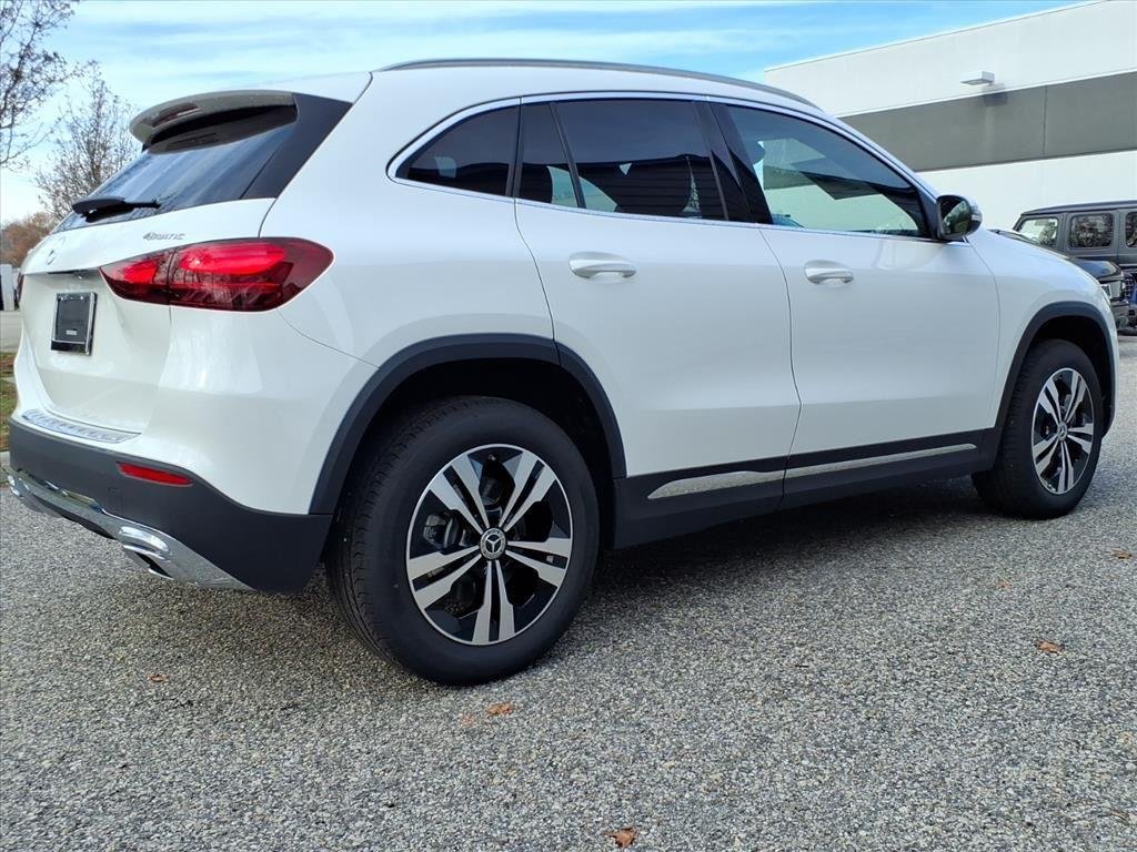 New 2026 Polar White Mercedes-Benz GLA 250 image 6