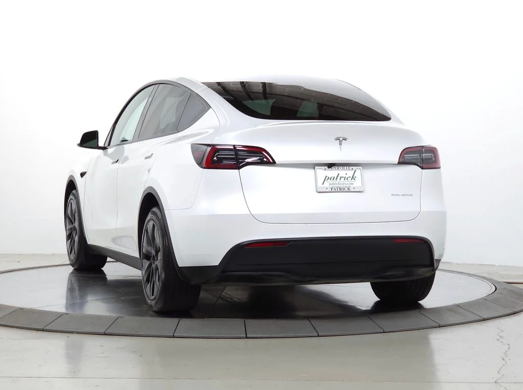 Used 2025 White Tesla Long Range image 3
