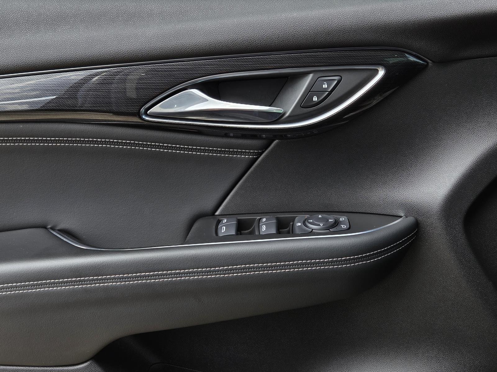 Used 2021 Ebony Twilight Metallic Buick Preferred image 26