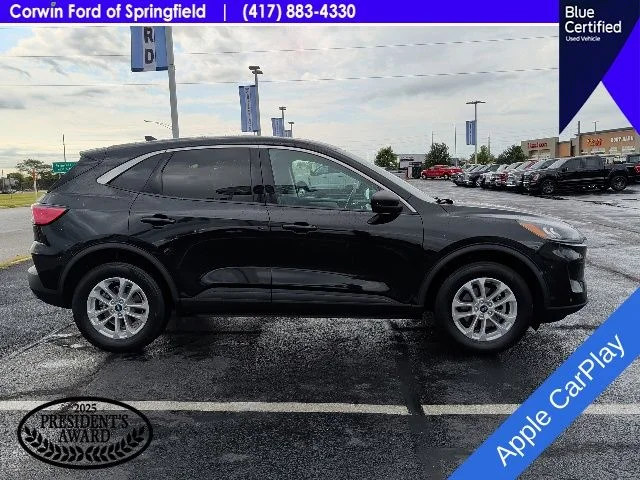 Used 2022 Black Metallic Ford SE image 5