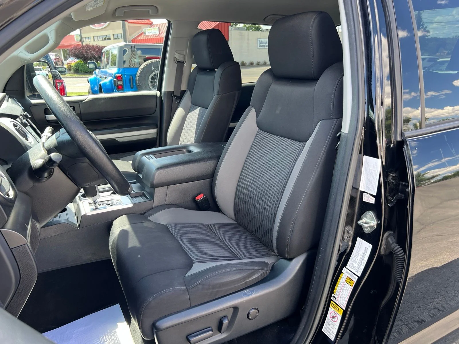 Used 2017 Black Toyota SR5 image 23