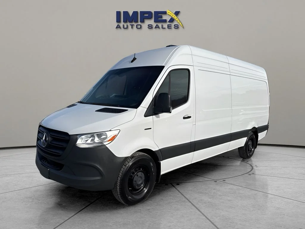 Used 2024 White Mercedes-Benz Cargo 170 WB image 1