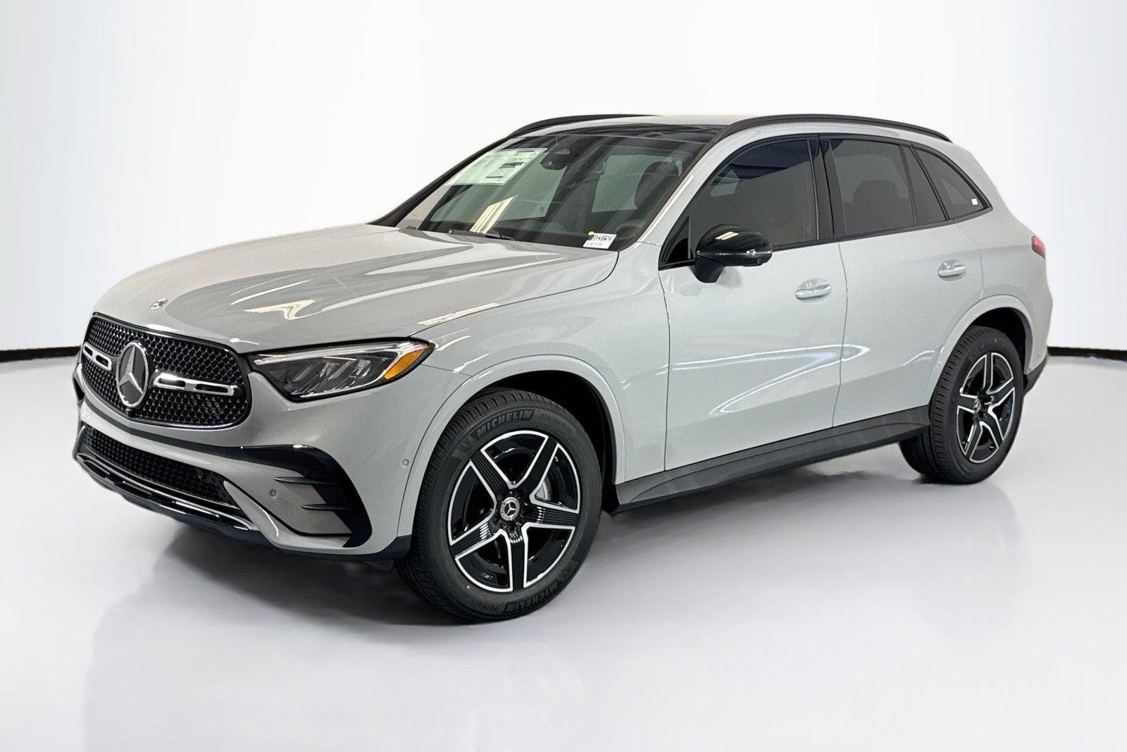 New 2026 Manufaktur Alpine Grey Mercedes-Benz GLC 300 image 1