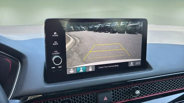 Used 2024  Honda Base image 27