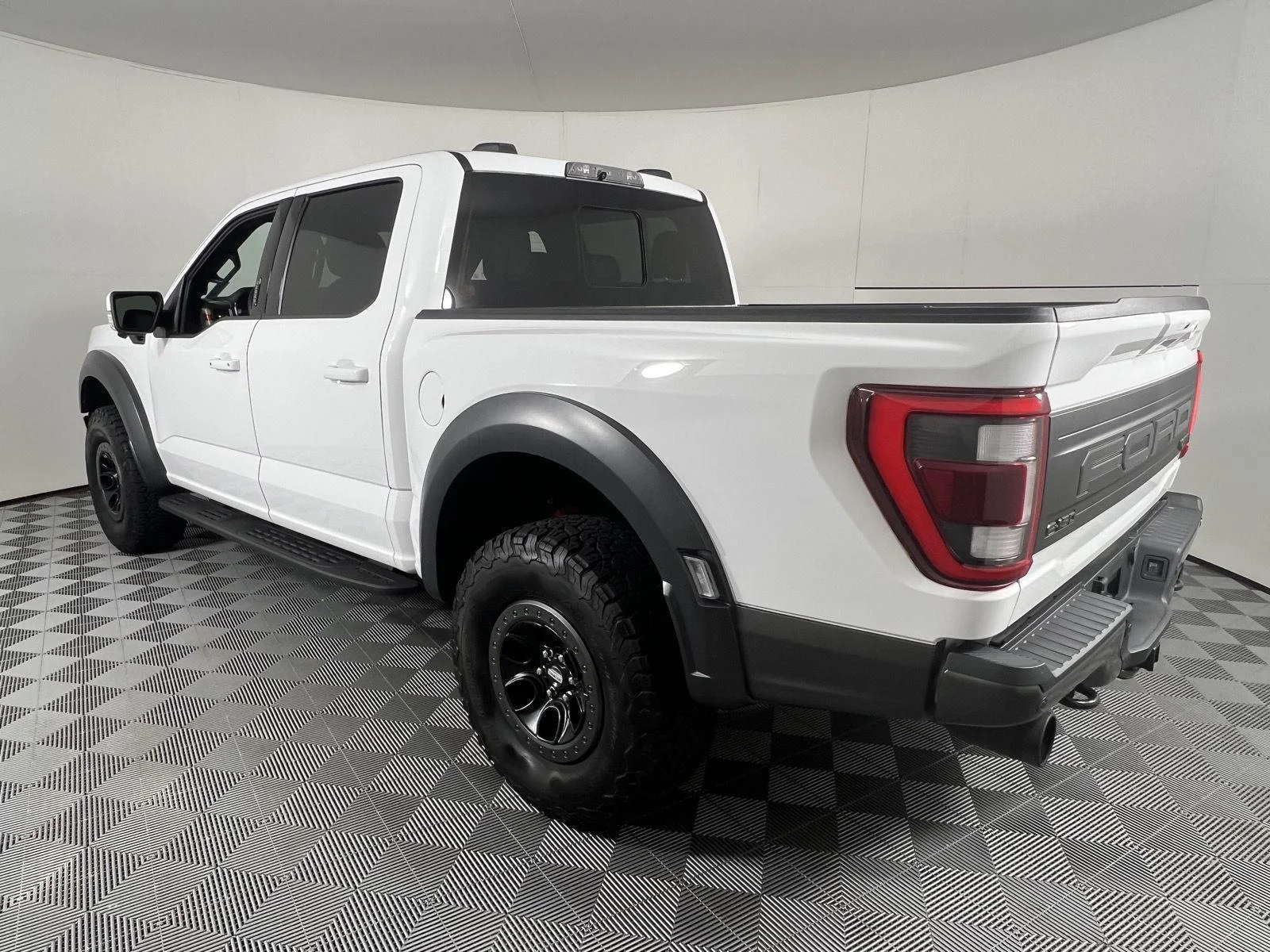Used 2022 Oxford White Ford Raptor image 8