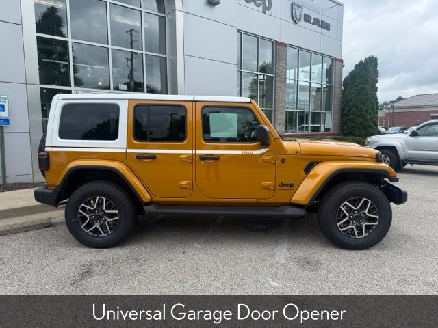 New 2026 Goldilocks Exterior Paint Jeep Sahara image 8