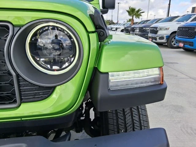 New 2026 Mojito Exterior Paint Jeep Sahara image 8