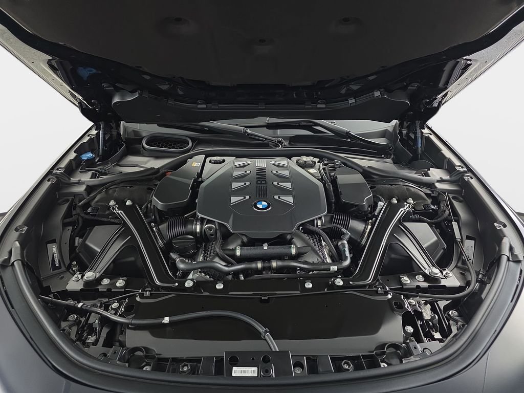 2026 BMW 7 Series 760i - Photo 30