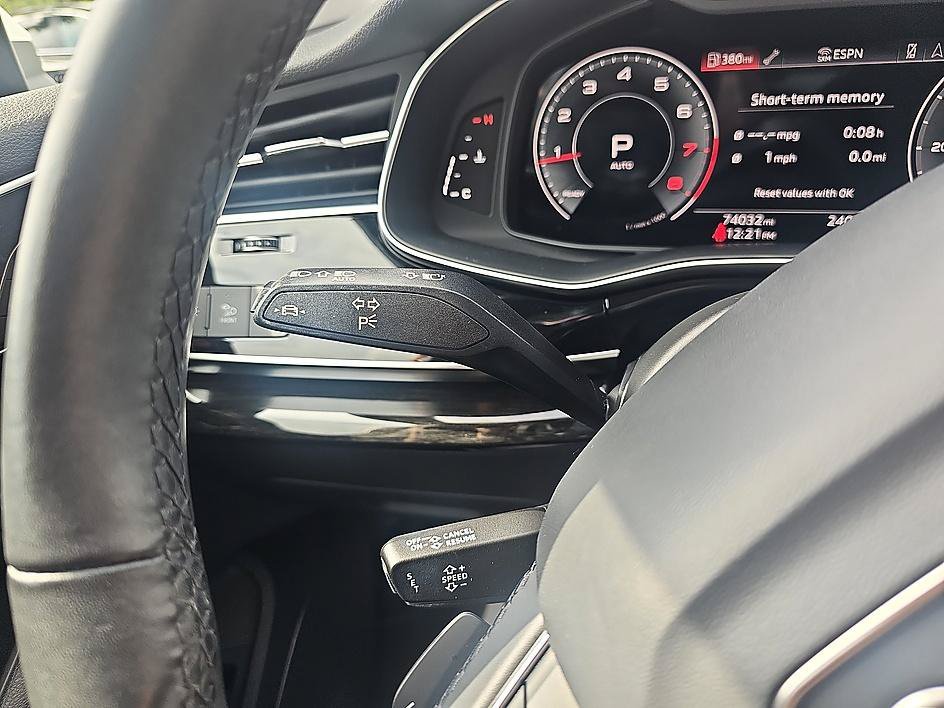 Used 2022 Carrara White Audi Premium image 18
