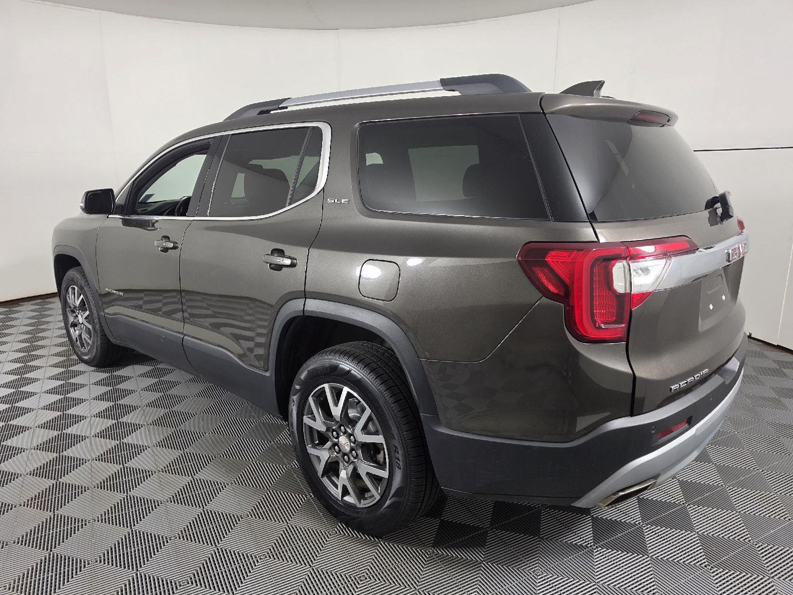 Used 2020 Smokey Quartz Metallic GMC SLE image 8