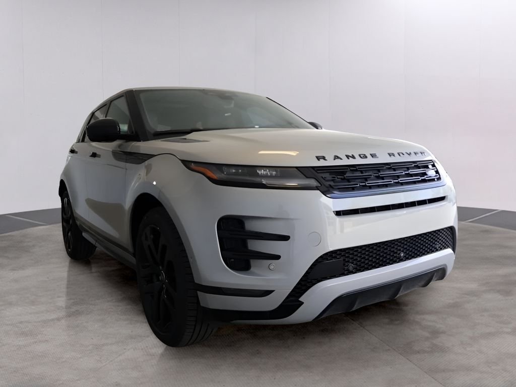 New 2026 Seoul Pearl Silver Land Rover Dynamic image 3