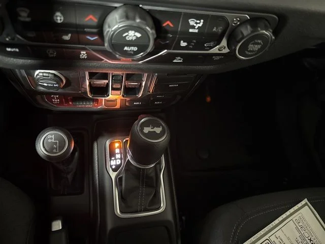 2026 Jeep Wrangler 4-Door Willys - Photo 20