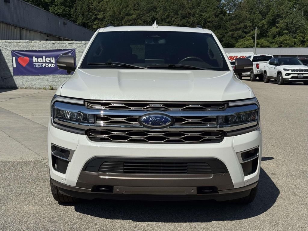 Used 2024 White Ford King Ranch image 27